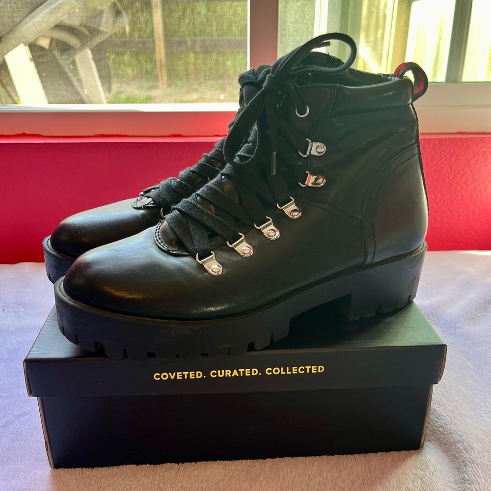 Steve Madden Boots